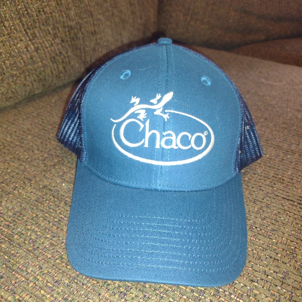 Chaco mesh back hat